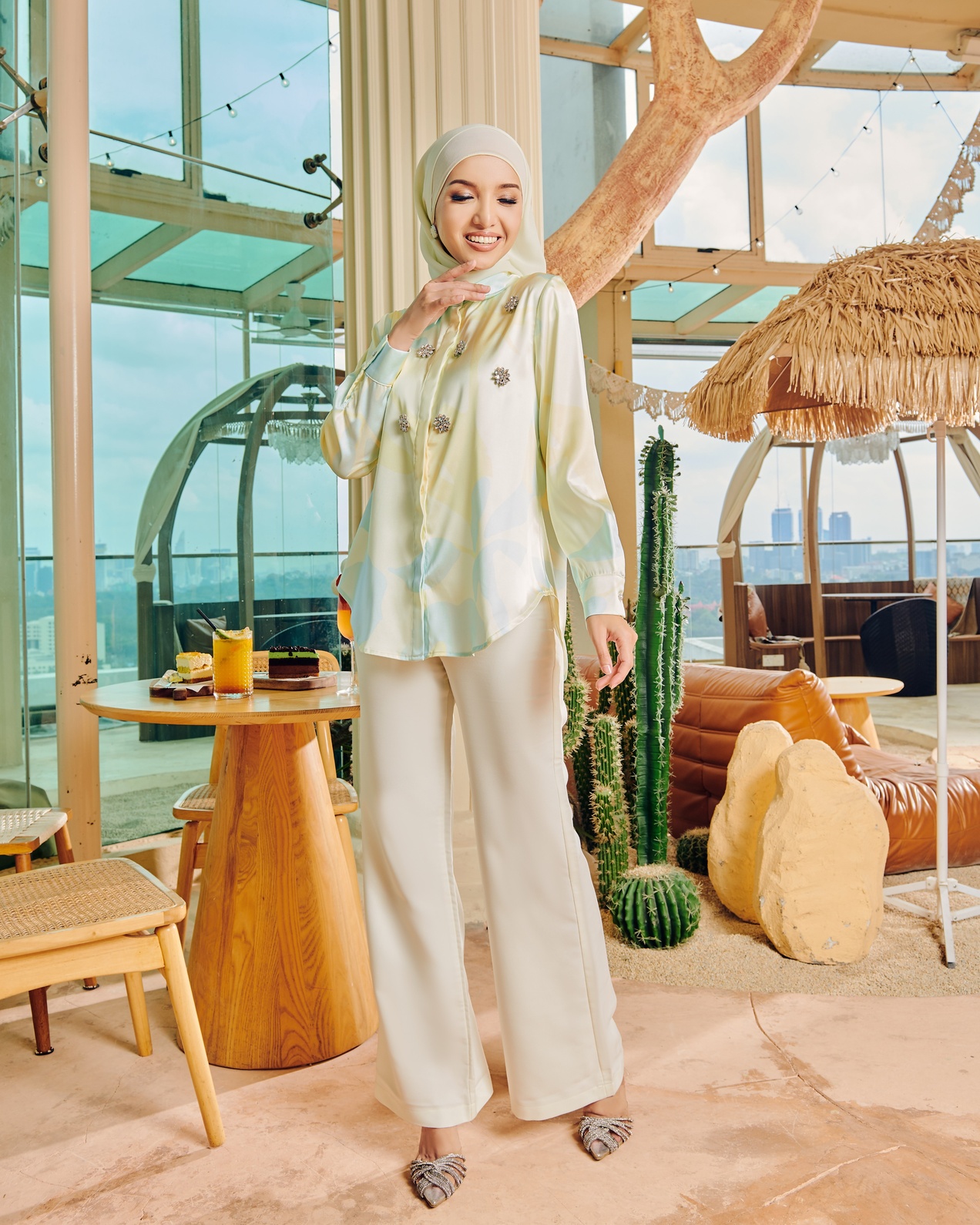 IVY BLOUSE - CREAMY BLUE